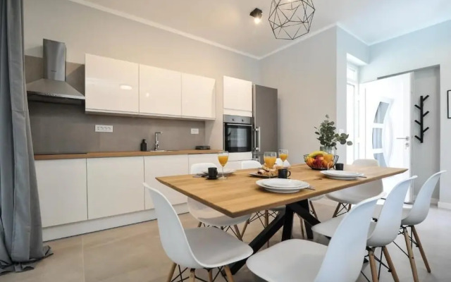 House Tony private pool&parking