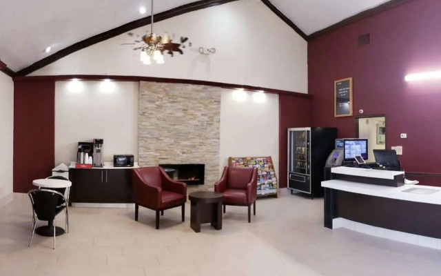 Red Roof Inn New Orleans - Westbank