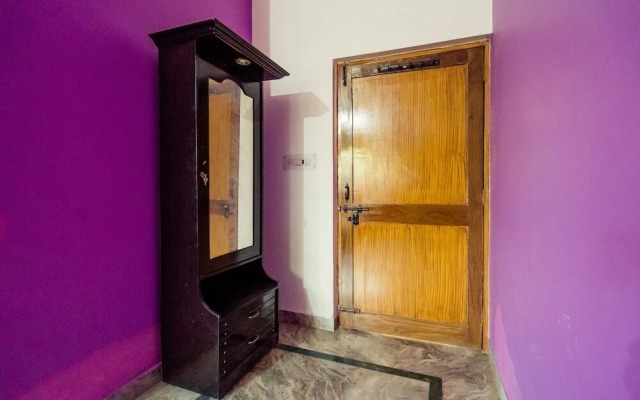 OYO 13112 Home Peaceful Stay IT Park
