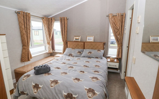 No 8 Hillcote Lodge
