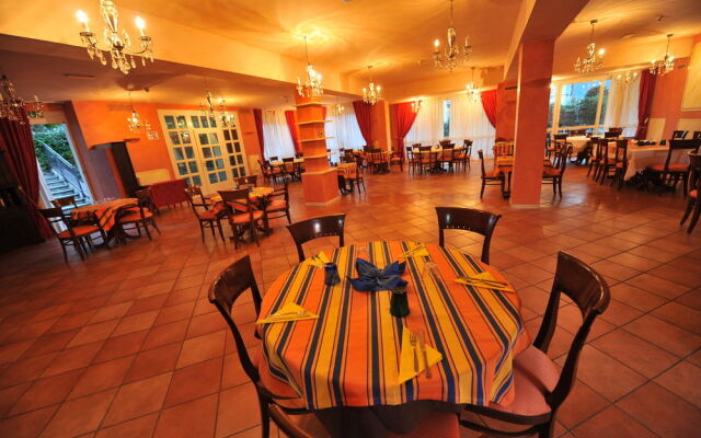 Hotel Caroline