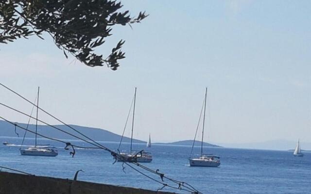 Apartments Lovrić - 30 meters to the beach