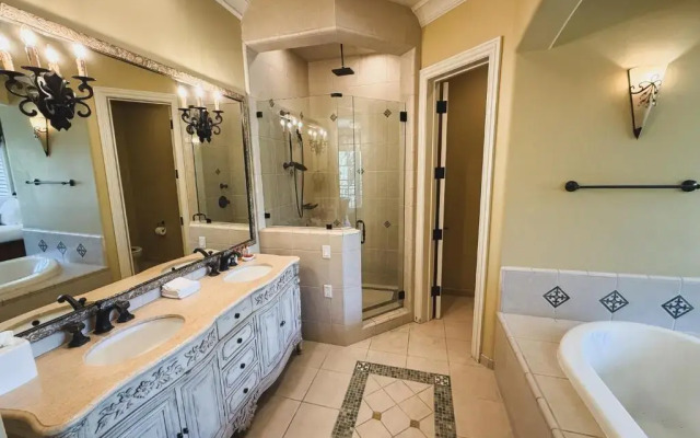 Villa Arden Hills