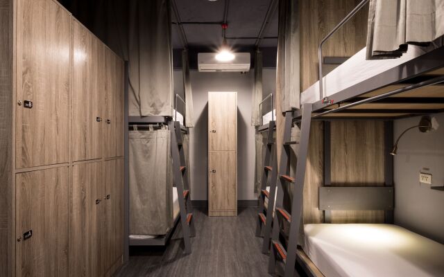 Taipei Travelers International Hostel