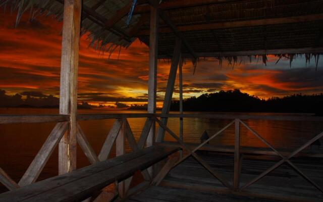 Waiwo Dive Resort