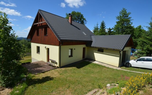 Detached, Spacious Holiday Home With Fireplace and Sauna