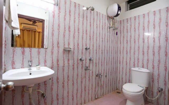 OYO 5975 Hotel SKS Goldmine