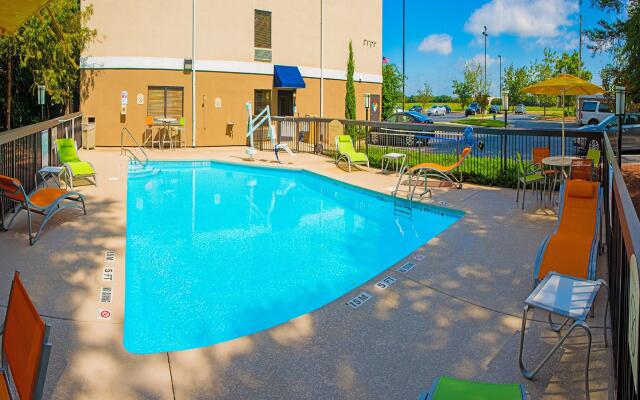 Holiday Inn Express Hotel and Suites Kinston by IHG