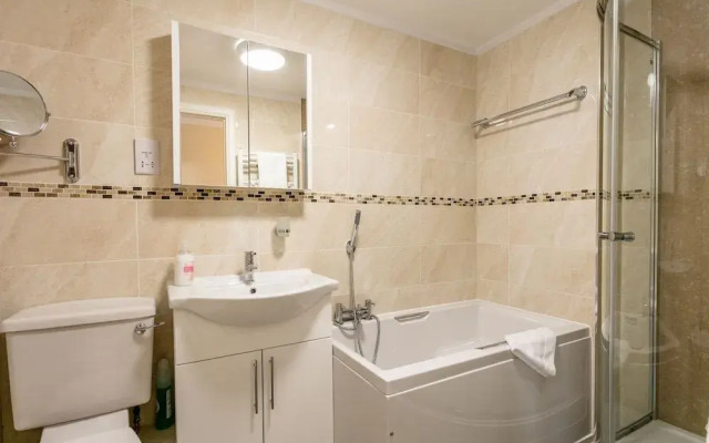 Arran View - Donnini Apartments