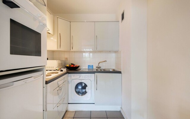 The Sherborne Studio Apartment - JCG