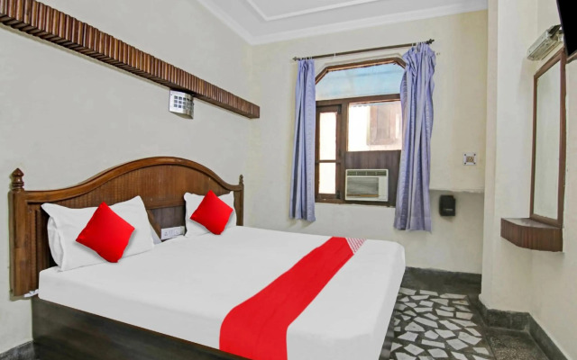 Flagship 70147 Hotel Br International