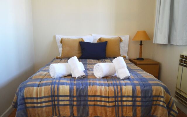 Pardal Apartment by JC