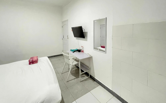 Urbanview Syariah Sasarengan Inn Near Rsud Waled Cirebon – Guest Rooms – Babakan