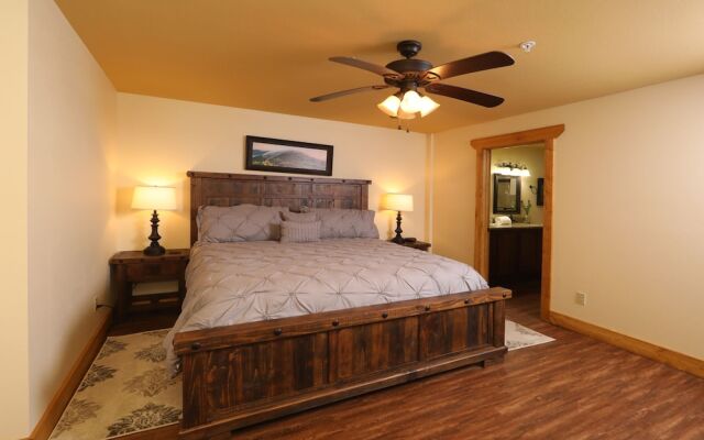 Aqua Paradise - Six Bedroom Chalet