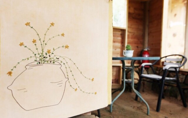 Gwanghwado Toads Clayhouse Pension