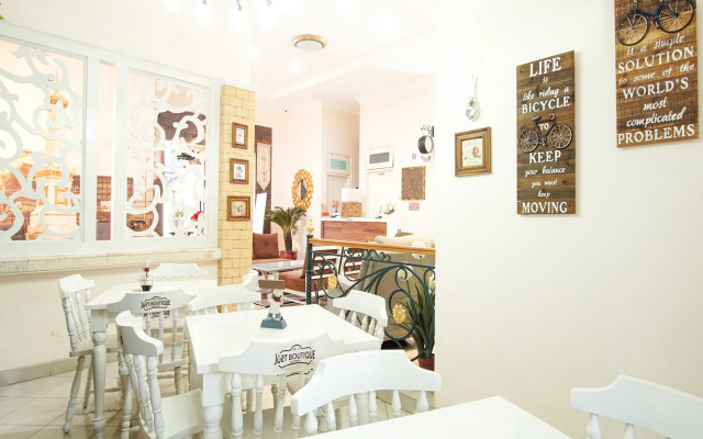 OYO 3986 Just 11 Boutique Residence Syariah