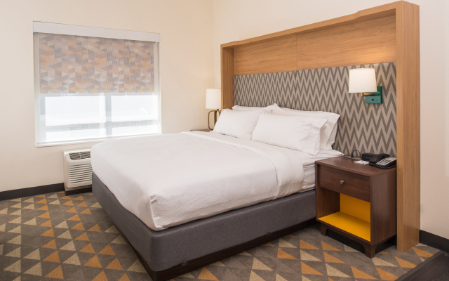 Holiday Inn Joplin by IHG