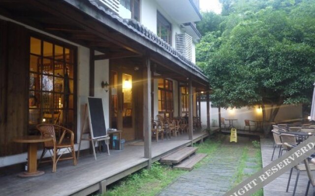 Aska Guesthouse