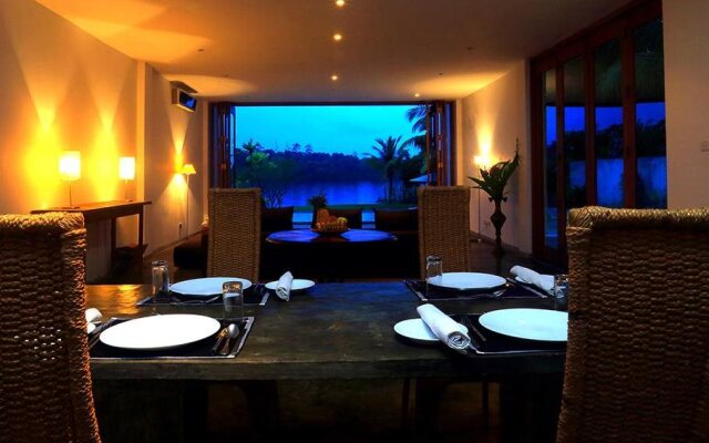 Blue Mangrove Villa