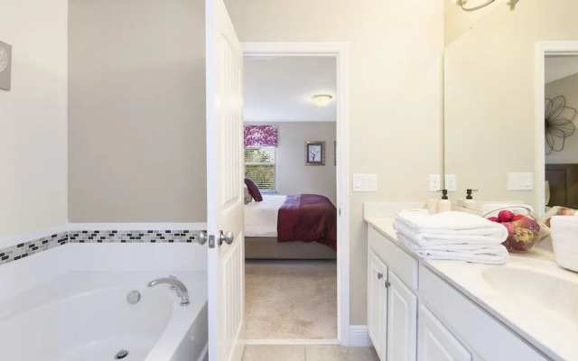 Poolhouse: 6 bedroom / 5 bath - OT4191