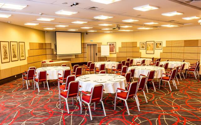 Holiday Inn Budapest-Budaörs by IHG