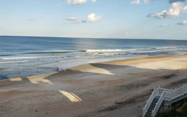 Oceanfront Blissful Sunrises Beach Gear BBQ