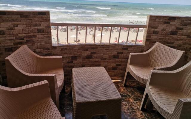 Family Condo With Panoramic Sea View 1