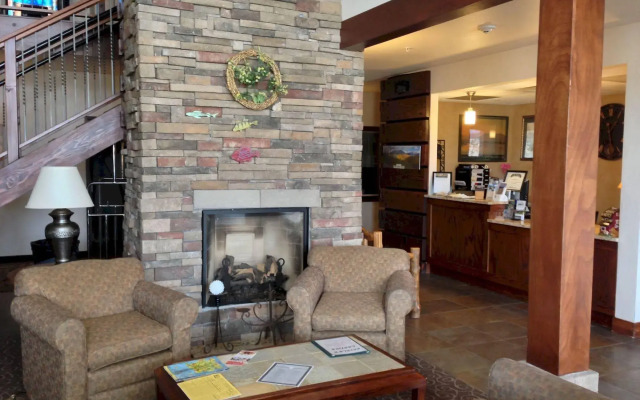 A Riverside Inn Travelodge by Wyndham