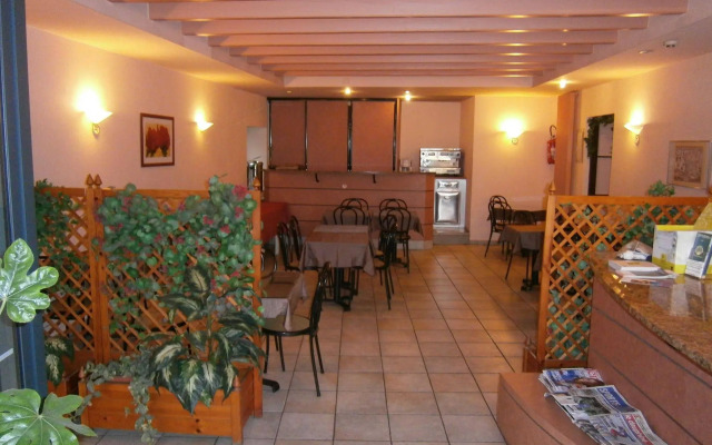 Logis Hôtel Saint Jacques