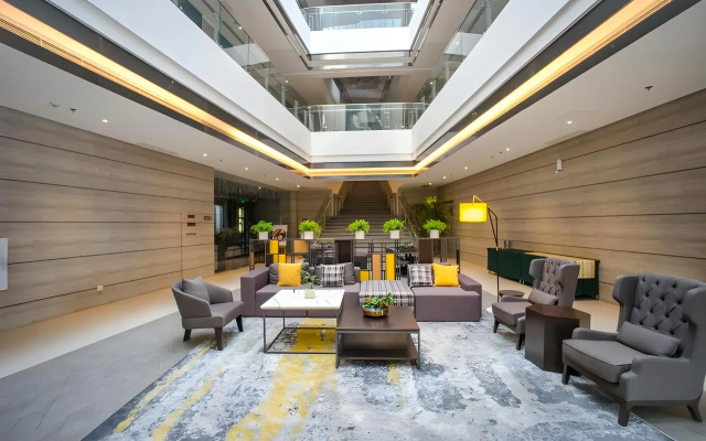Home Inn Plus Suzhou Wujiang Fenhu Luxin Avenue
