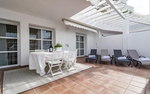 ELD3- Spacious 3 bedroom apt close to Puerto Banus