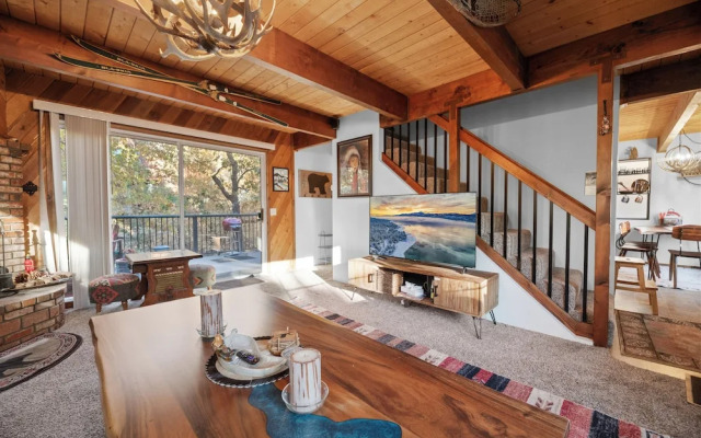 Birdhouse in Moonridge