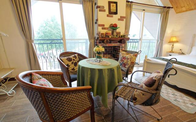 Hou Niao Fei Xing B&B