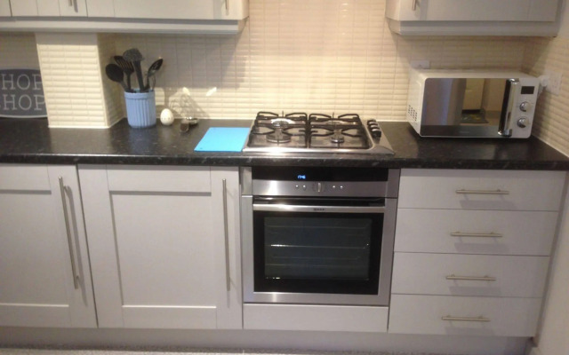 The Beeches - Serviced Duplex Apartment