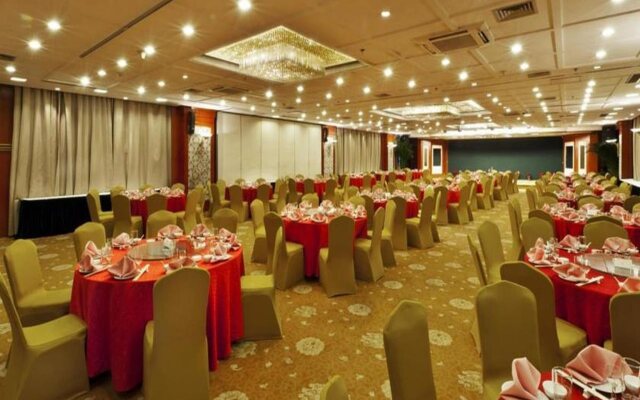 New Era Hotel