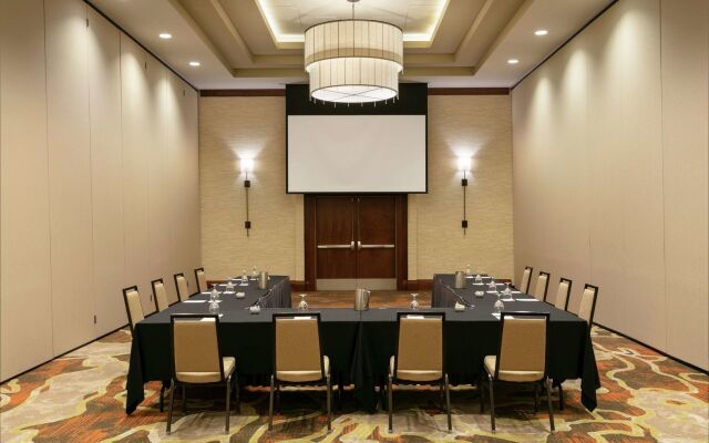 Embassy Suites Chattanooga / Hamilton Place