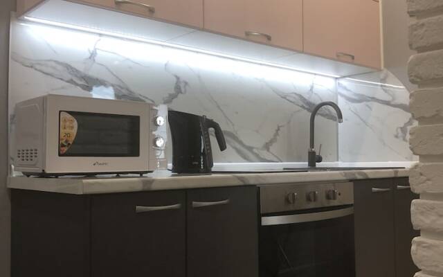 Central Bay Studios. 7min Station, Arbat Street