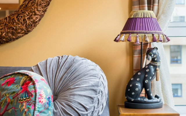 Quirky 1 Bedroom Apartment Next to Holyrood Palace