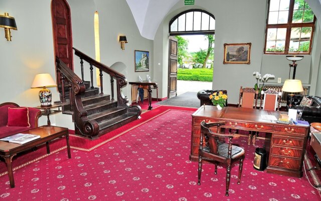 Schlosshotel Podewils