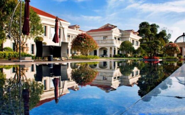 Chengjiang Small Courtyard Hotel