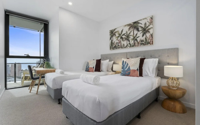Broadbeach Casino Private Apartment GCLR