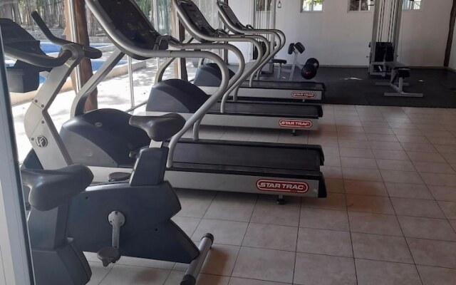 Devoted Hoestel in Cancun With Equipped Kitchen, Pool, Close to Beaches & More!