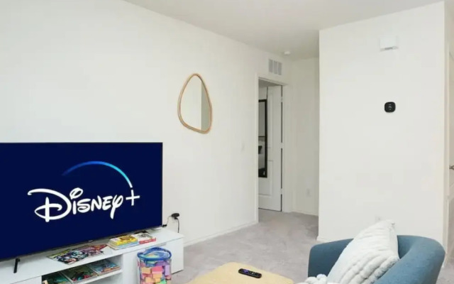 Rare Find Sleeps 13 Family Fun