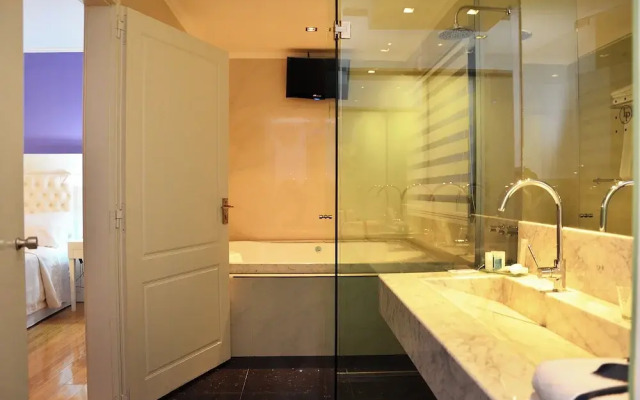 Le Parc Hotel & Suites