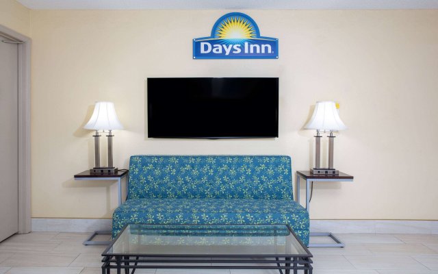 Days Inn by Wyndham Chipley