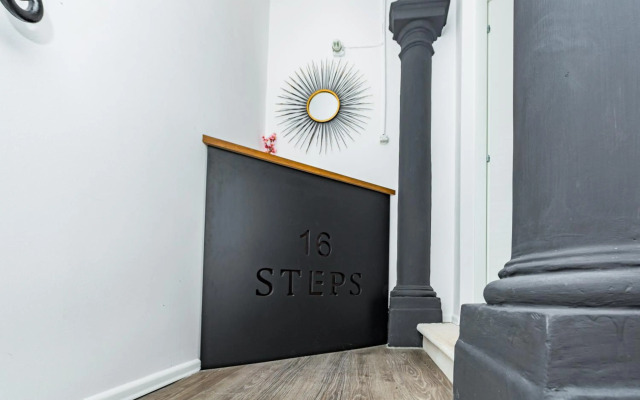 Apartment 16 steps