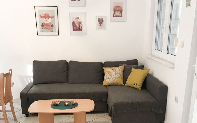 Spacious Holiday Home in Dalmatia With Beach Nearby