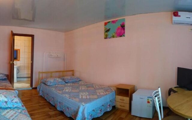 U Azovskovo Morya Mini-hotel