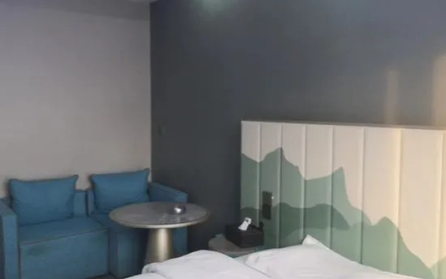 Manlu CC Hotel (Provincial Orthopedic Hospital Subway Station Store) – Guest Rooms – Zhengzhou