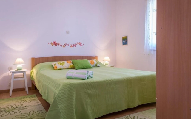Brane - 100m From the Beach - A1 Ana